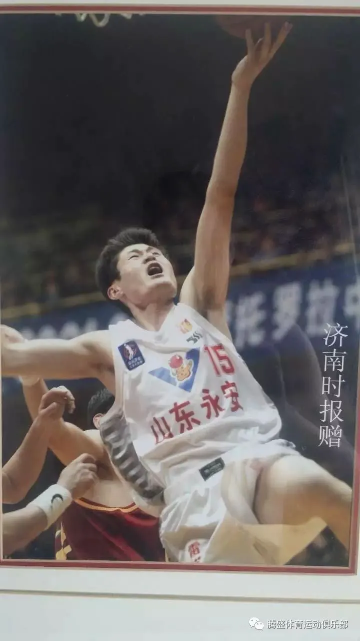 篮球训练海报图片_0